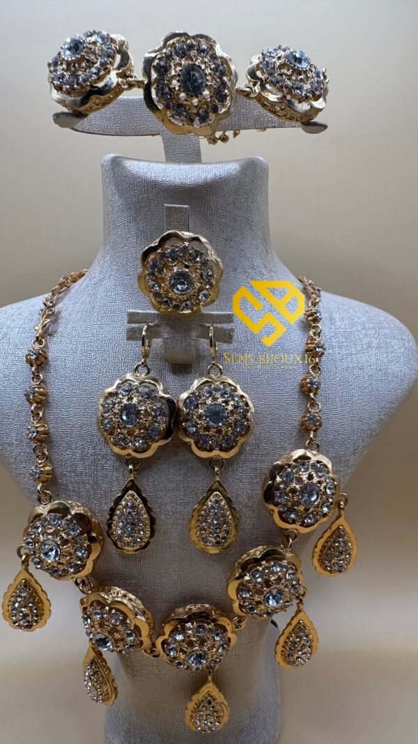 188b69a3-e269-411e-8141-c4c4eb58f5ca Khir roh grand model