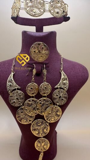 24c6c726-2f7f-447b-b3e3-b2bb5be6c027 ✨ Parure Fetla – Travail 100 % fait main, dorure 24 carats ✨