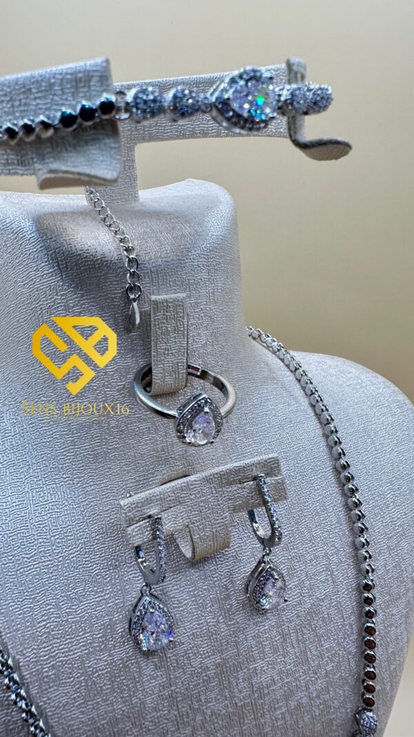 30153125-72a6-438d-8817-9cd7e95b5502-2 Parure en véritable zircon – acier inoxydable rhodié