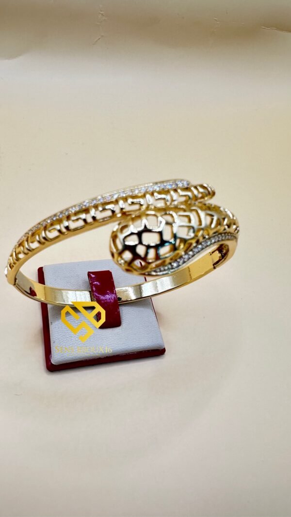 Bracelet XD Doré 18 Carats – Pierre Zircon – Finition Luxe