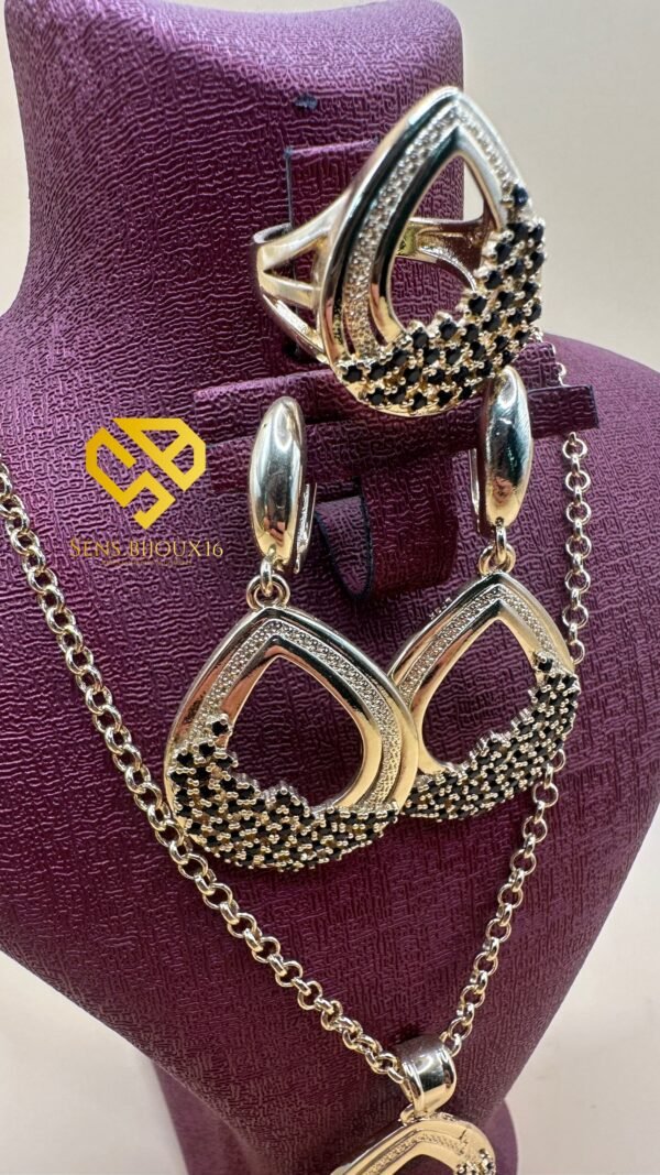 48c4e904-0c36-461c-bc3c-02f031991d98 Trio XD plaquée Or 18K – Élégance identique à l’or