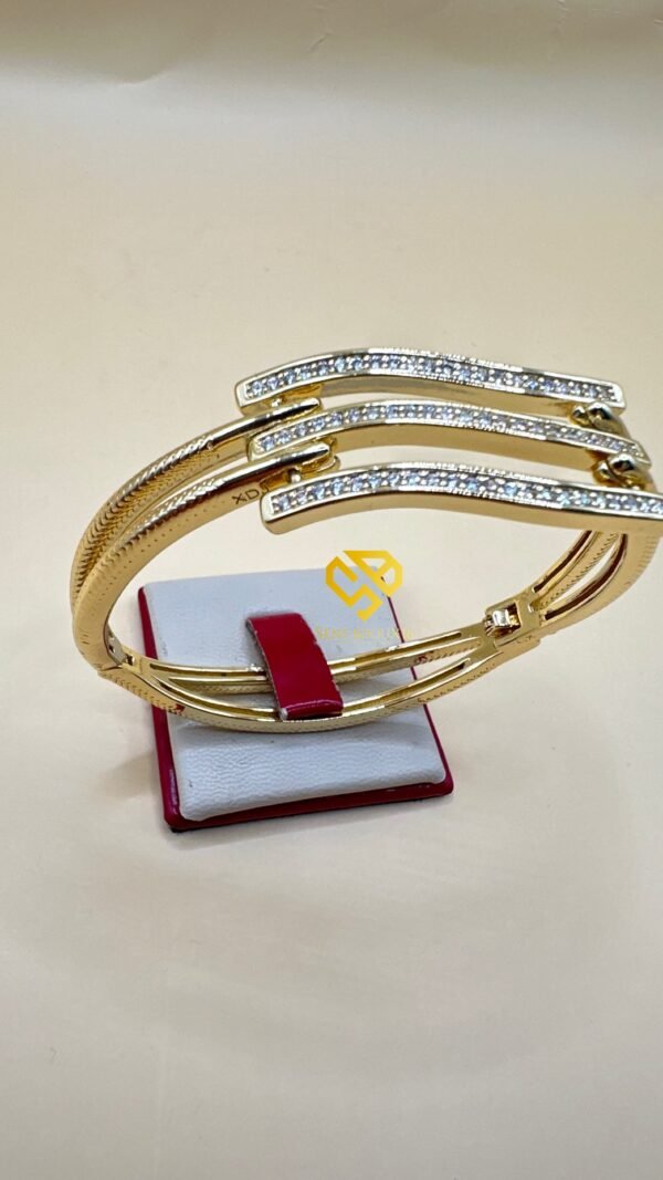 Bracelet XD Doré 18 Carats – Pierre Zircon – Finition Luxe