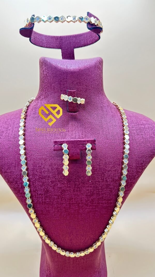 Parure en Acier Inoxydable Doré 18 Carats – Garantie 10 Ans