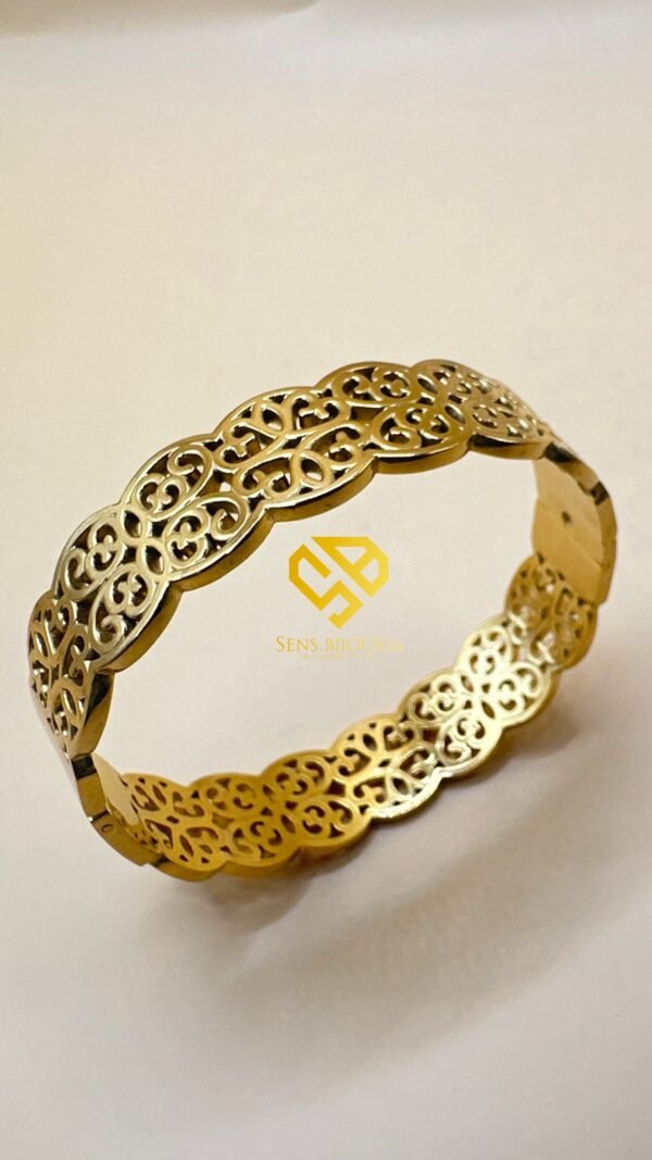 84e14347-9240-409c-970a-991ae33234a8 Bracelet Arabesque en Acier Inoxydable Doré 18 Carats – Garantie 10 Ans (petit model)