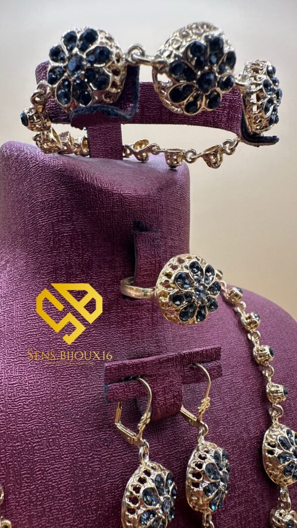 ac4da438-b06a-4f3a-aaa0-28cc1cad90af Khit roh ancien