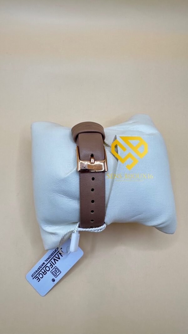 d3f4c4fd-adbd-4fab-9ca3-755cd6c1ebcb Montre NAVIFORCE Originale maron– Étanche – Bracelet en Cuir