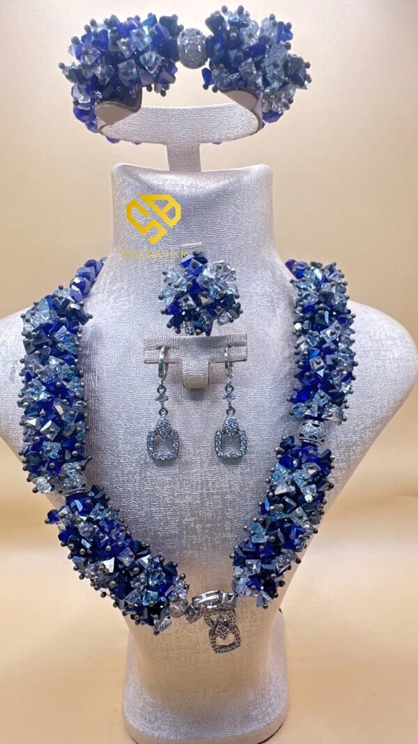 Parure Traditionnelle Cristal Bleu et Gris – Zircon Argenté – Garantie à Vie