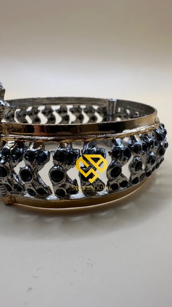 f0f91660-eb59-4c28-8282-3659d8f1c521 ✨ Bracelet en bronze plaqué or 18 carats – Finition premium ✨