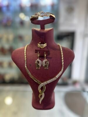 ✨ Parure 4 Pièces en Plaqué Or 18 Carats – Élégance Complète